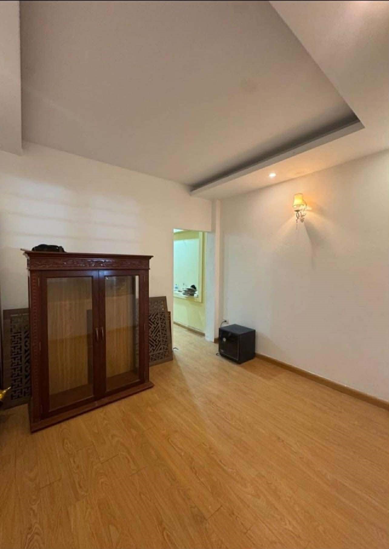 NHÀ GẦN PHỐ TRUNG PHỤNG 38m2 4 TẦNG_MẶT NGÕ THÔNG KINH DOANH SẦM UẤT_Ô TÔ_NHÀ Ở CÓ LỘC, hơn 10 tỷ